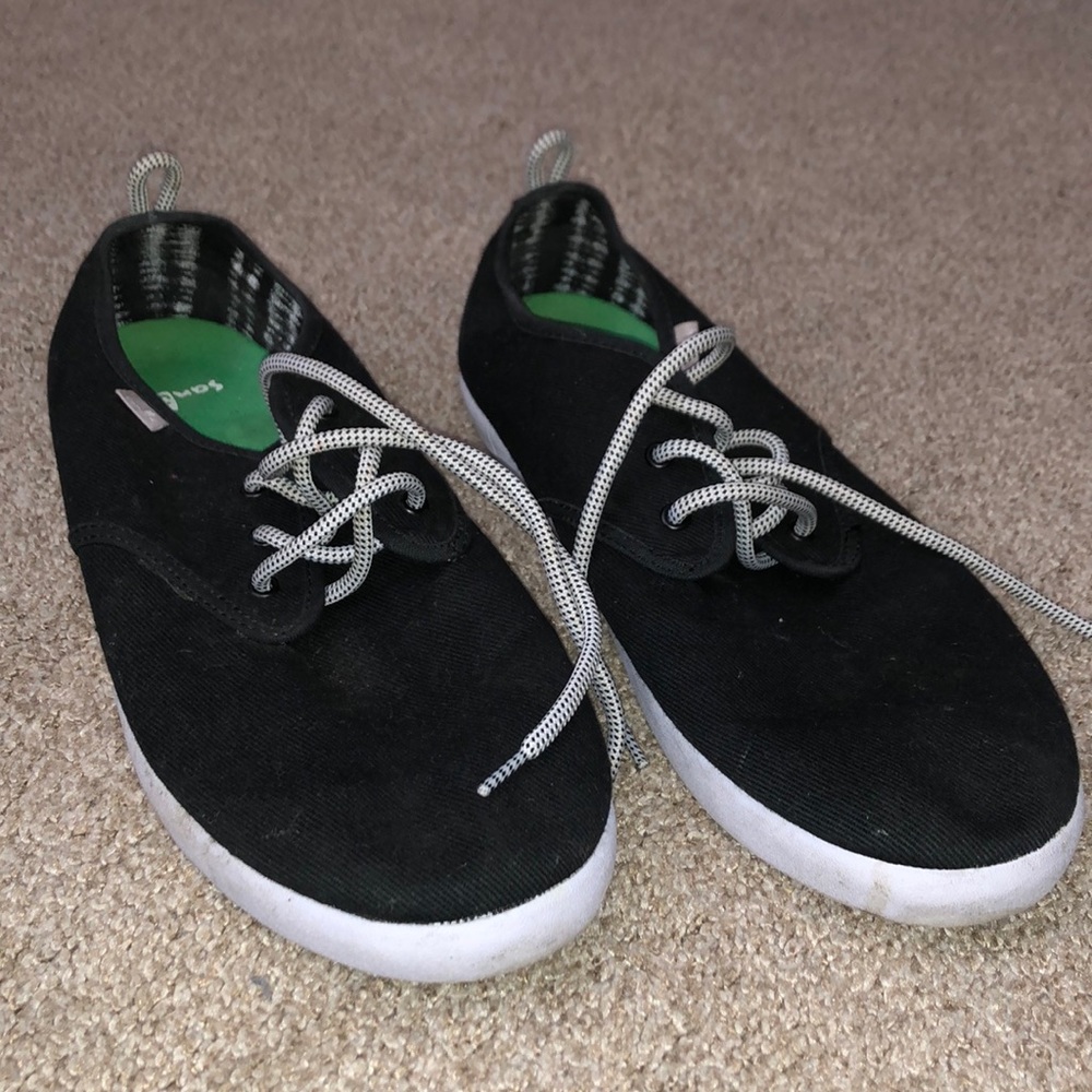 Sanuk Shoes size 11